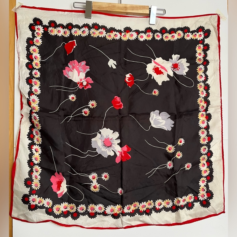 Vintage 100% Silk Floral Square Scarf